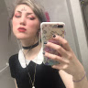 Meet your Posher, Holly